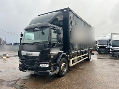 Lot 7 - 2015 (65 Plate) DAF LF 220 FA Rigid Curtainside Euro 6