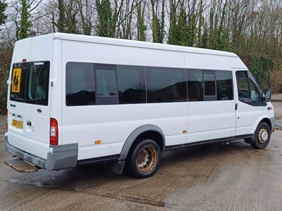 Lot 8 - 2009 Ford Transit 115 T430 17S RWD Minibus Euro 4