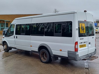 Lot 8 - 2009 Ford Transit 115 T430 17S RWD Minibus Euro 4