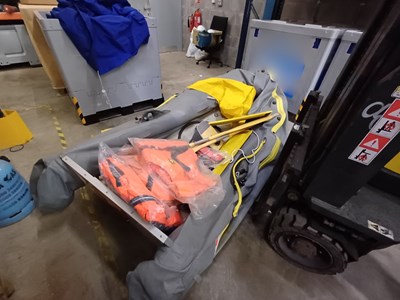 Lot 75 - Avon Inflatable Dinghy Boat