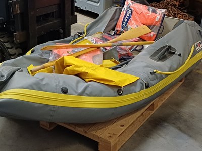 Lot 75 - Avon Inflatable Dinghy Boat