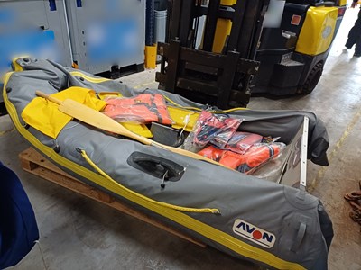 Lot 75 - Avon Inflatable Dinghy Boat