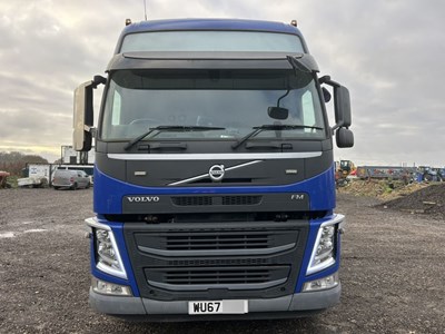 Lot 12 - 2017 (67 Plate) Volvo FM450 6x2 Globetrotter Cab Rigid Brick Grab with Drag Trailer Euro 6