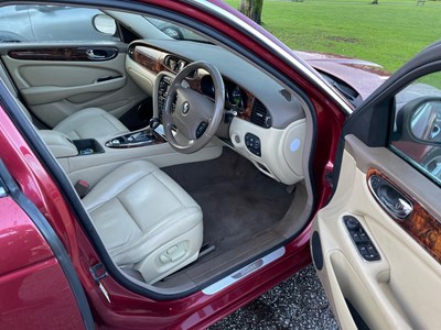 Lot 76 - 2006 Jaguar XJ6 V6 Euro 4