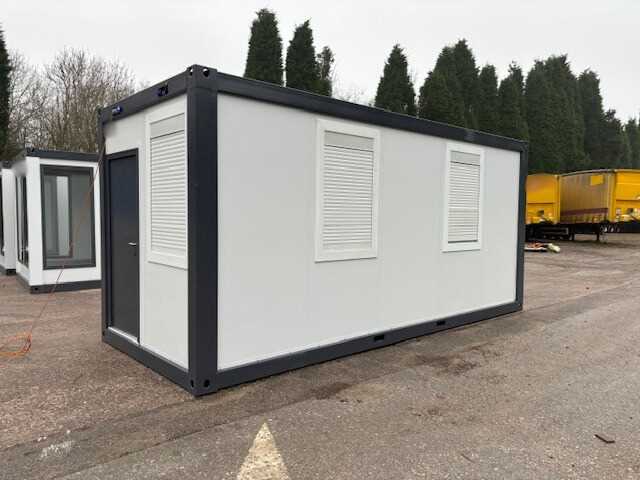 Lot 95 - Standard Modular Portable Office