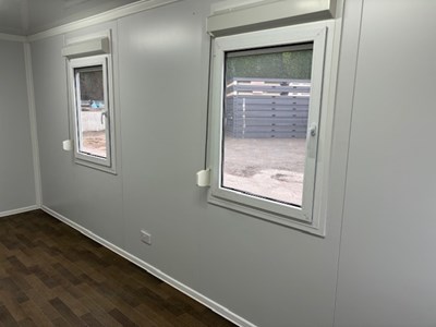 Lot 95 - Standard Modular Portable Office