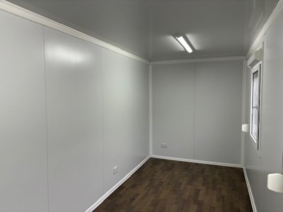 Lot 95 - Standard Modular Portable Office
