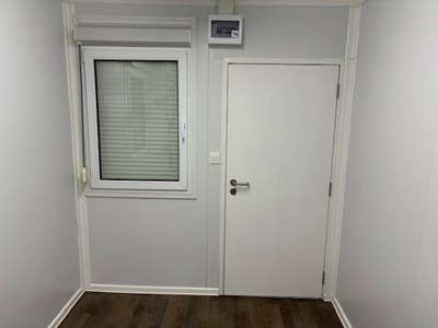 Lot 95 - Standard Modular Portable Office