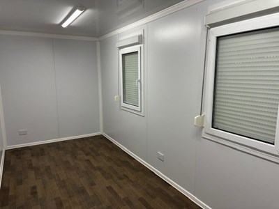 Lot 95 - Standard Modular Portable Office