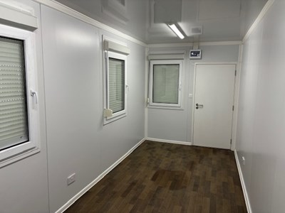 Lot 95 - Standard Modular Portable Office
