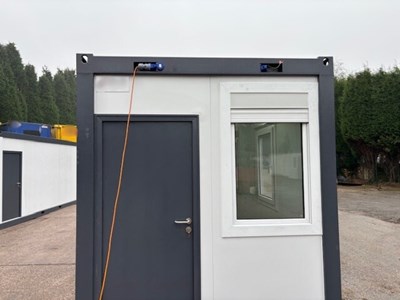 Lot 95 - Standard Modular Portable Office