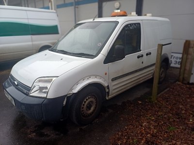 Lot 24 - 2007 (57 plate) Ford Transit Connect Panel Van Euro 4 NON RUNNER