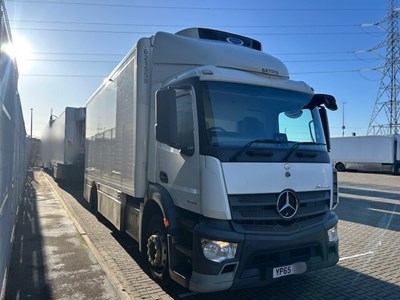 Lot 11 - 2015 (65 Plate) Mercedes Antos 1824 Fridge Unit Euro 6