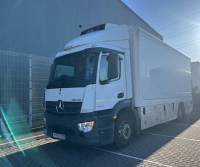 Lot 11 - 2015 (65 Plate) Mercedes Antos 1824 Fridge Unit Euro 6