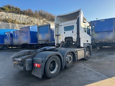 Lot 5 - 2017 (67 Plate) Mercedes Actros 2545 6x2 Tractor Unit Euro 6