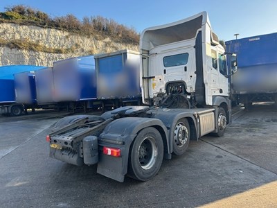 Lot 5 - 2017 (67 Plate) Mercedes Actros 2545 6x2 Tractor Unit Euro 6