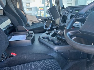 Lot 10 - 2017 (67 Plate) Mercedes Actros 1840 4x2 Tractor Unit Euro 6