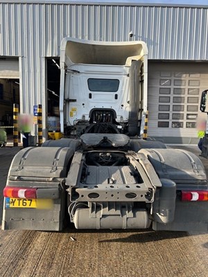 Lot 9 - 2017 (67 Plate) Mercedes Actros 2545 6x2 Tractor Unit Euro 6