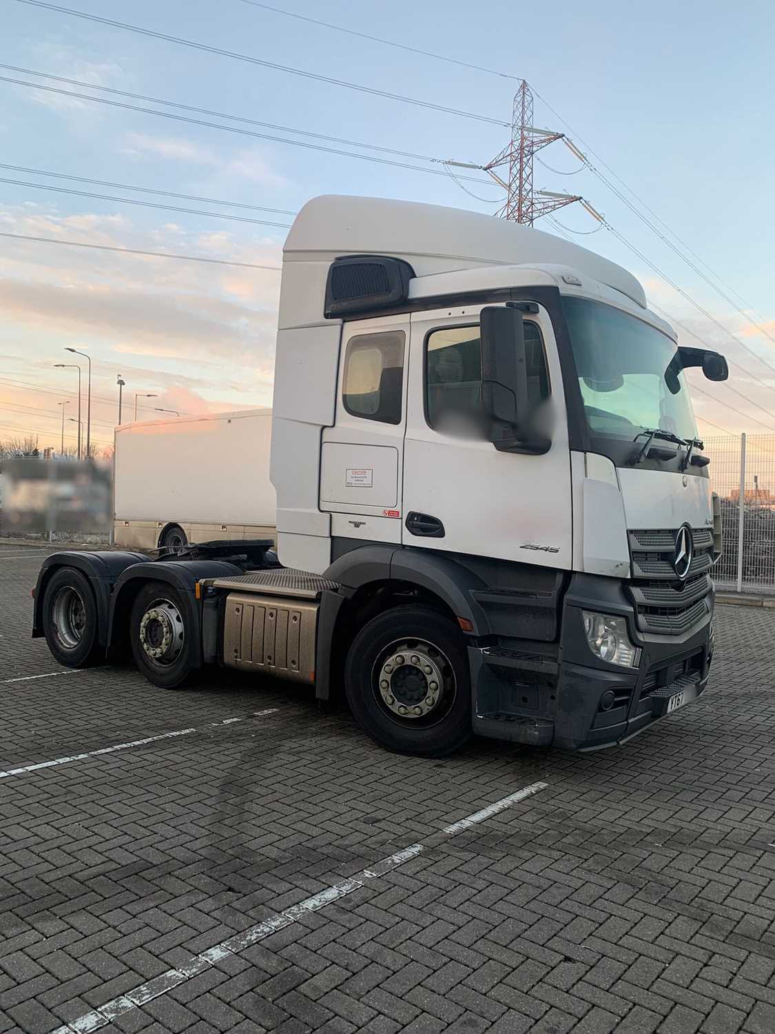 Lot 6 - 2017 (67 Plate) Mercedes Actros 2545 6x2 Tractor Unit Euro 6