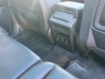 Lot 39 - 2018 Land Rover Discovery Sport TD4 HSE 2.0 Auto Euro 6