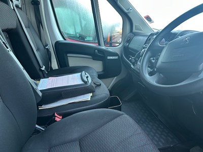 Lot 18 - 2016 (66 Plate) Peugeot Boxer 440 12 Seater Minibus Euro 6