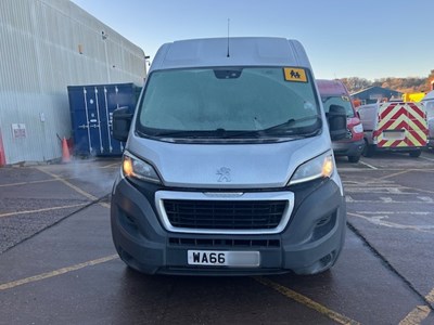 Lot 18 - 2016 (66 Plate) Peugeot Boxer 440 12 Seater Minibus Euro 6
