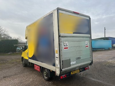 Lot 2 - 2019 (68 Plate) Iveco Daily 35S12 S-A luton box van Euro 6