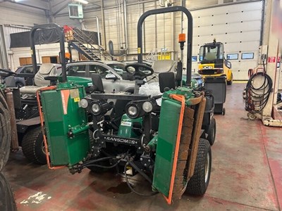 Lot 43 - 2019 Ransomes Parkway 3 Meteor Mower