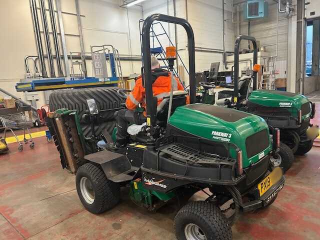 Lot 43 - 2019 Ransomes Parkway 3 Meteor Mower