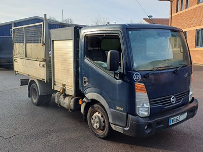 Lot 33 - 2013 (62 Plate) Nissan Cabstar 35.14 S/C MWB 4x2 Rigid Caged Tipper Euro 5