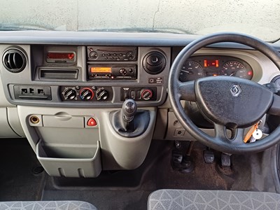 Lot 26 - 2009 Renault Master LM39 DCI 100 16 Seat Minibus Euro 4