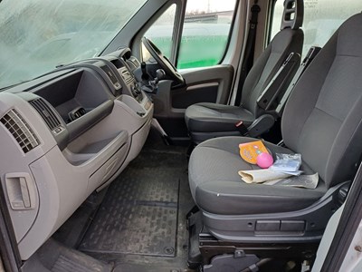 Lot 22 - 2008 (58 Plate) Peugeot Boxer 335 LWB 11 Seat Minibus Euro 4