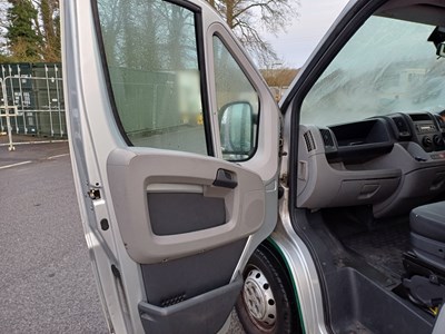 Lot 22 - 2008 (58 Plate) Peugeot Boxer 335 LWB 11 Seat Minibus Euro 4