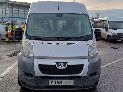 Lot 22 - 2008 (58 Plate) Peugeot Boxer 335 LWB 11 Seat Minibus Euro 4