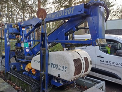 Lot 34 - 2007 Nifty TD120T Tracked 2 Man Hydraulic Lift