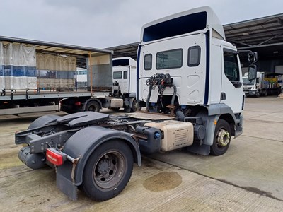 Lot 4 - 2016 DAF LF 220 FT 4x2 Urban Artic Tractor Unit Euro 6