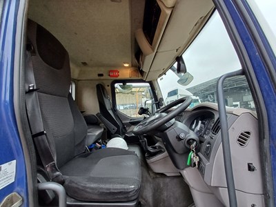 Lot 4 - 2016 DAF LF 220 FT 4x2 Urban Artic Tractor Unit Euro 6
