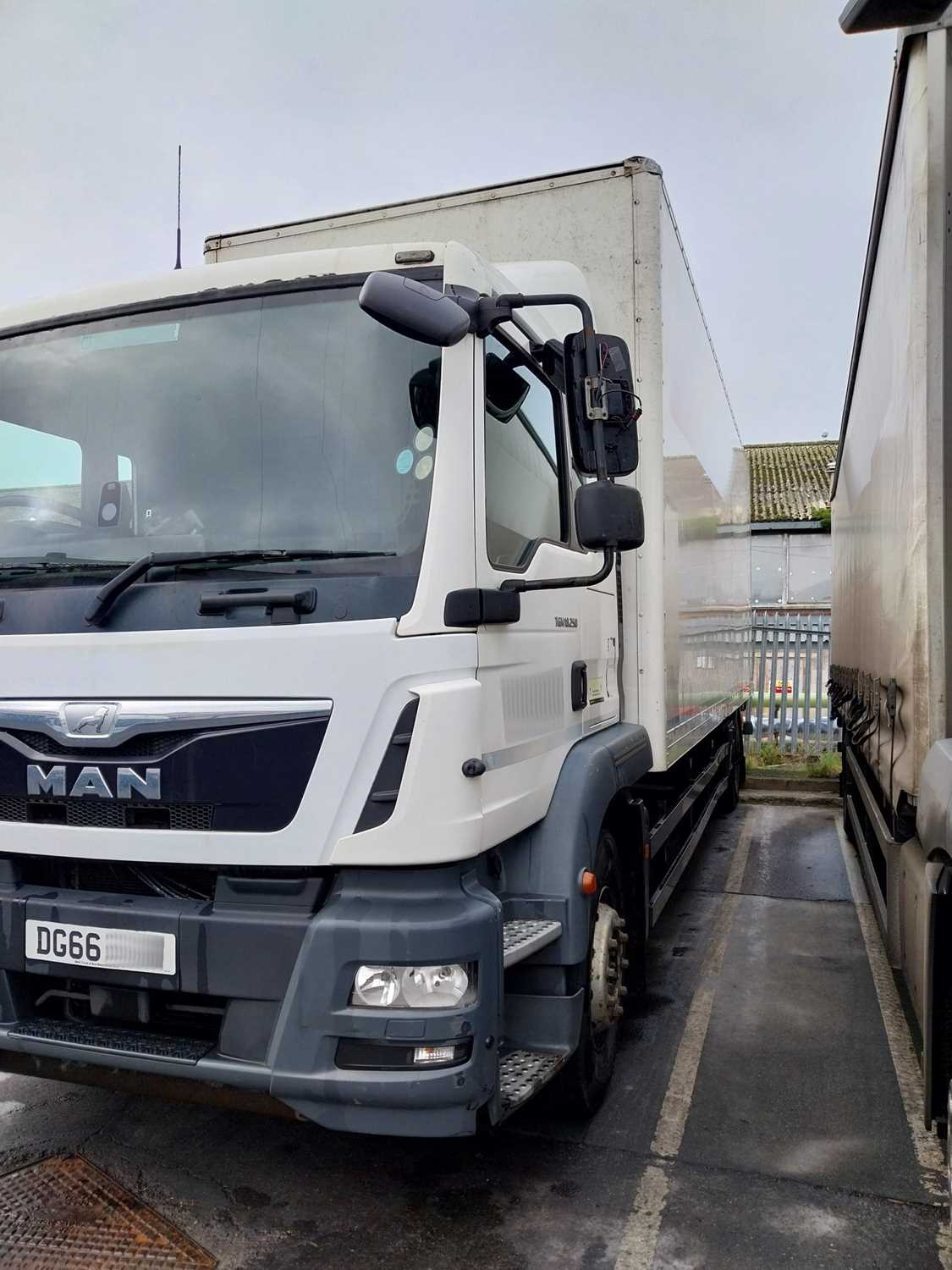 Lot 5 - 2017 (66 plate) MAN TGM 18.250 18T Rigid Box Euro 6