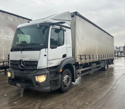 Lot 11 - 2020 (69 Plate) Mercedes Actros 1824 Rigid Curtainside Euro 6