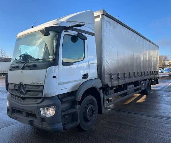 Lot 9 - 2020 (69 Plate) Mercedes Actros 1824 Rigid Curtainside Euro 6