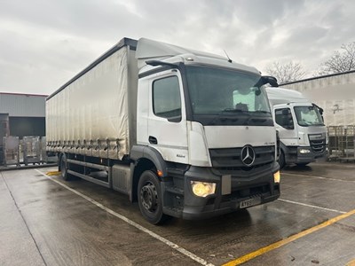 Lot 12 - 2020 (69 Plate) Mercedes Actros 1824 Rigid Curtainside Euro 6
