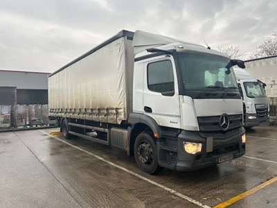 Lot 12 - 2020 (69 Plate) Mercedes Actros 1824 Rigid Curtainside Euro 6