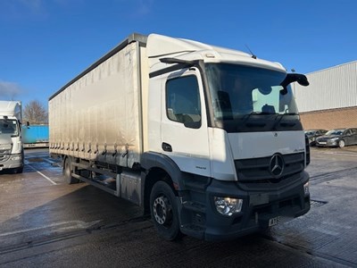 Lot 6 - 2020 (69 Plate) Mercedes Actros 1824 Rigid Curtainside Euro 6