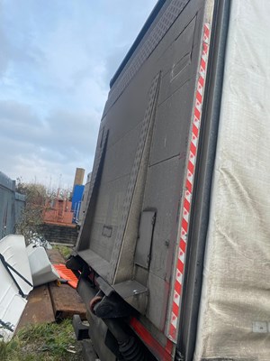 Lot 3 - 2020 (69 Plate) Mercedes Actros 1824 Rigid Curtainside Euro 6