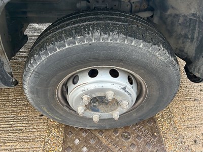 Lot 18 - 2021 Iveco 72.180 Box Van Euro 6