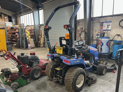 Lot 23 - 2018 Iseki TGX237 Compact Tractor Mower NON RUNNER