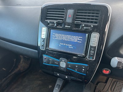 Lot 22 - 2014 Nissan Leaf Acenta 24 kWh Electric