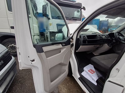 Lot 69 - 2016 (66 Plate) Volkswagen T28 S-Line Panel Van Euro 6