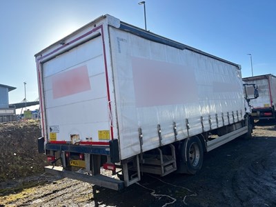 Lot 7 - 2016 (66 Plate) Iveco Eurocargo 180E25P S-A Rigid Curtainside Euro 6
