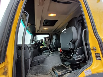 Lot 5 - 2016 (66 Plate) Mercedes Arocs 1824 Econ Tipper With Gritter and Plough Euro 6